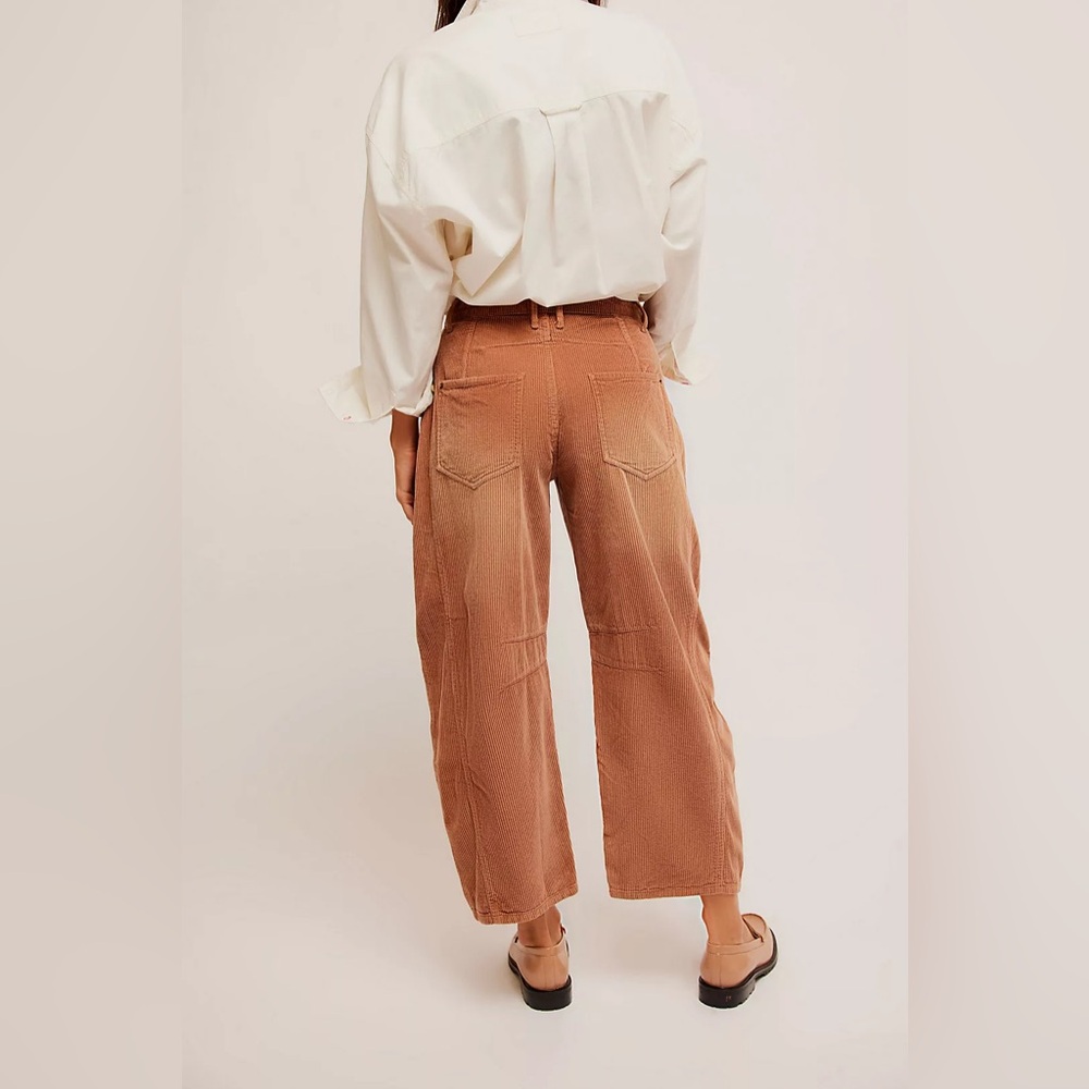 Free People We The Free Good Luck Mid-Rise Corduroy Barrel Jeans in Brown NWT - Picture 2 of 9